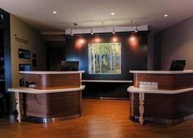 Courtyard by Marriott Lenox Berkshires 2