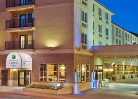 Holiday Inn Express & Suites PORTLAND-NW DOWNTOWN by IHG 4