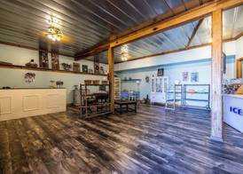 Cowan Creek Lodges 3