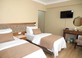 Ramparts Hotel 5