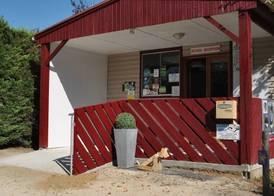 Camping Les Lacs de Courtes - Chalets 2