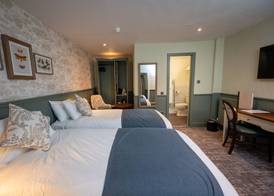 Ardencaple Hotel by Greene King Inns 5