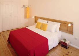 Lisbon Calling Rooms & Studio 5