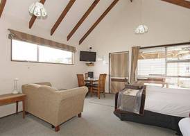 Big Five Motel 4