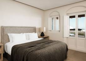 NĒRO Boutique Hotel 5
