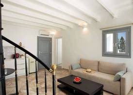 ArmonOia Suites Santorini 3