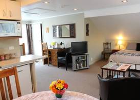 Annick House Bed and Breakfast 3