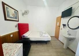 Hostal Mont Thabor 3