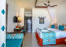 Papillon Lagoon Reef Hotel 4