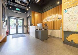 easyHotel Belfast 5