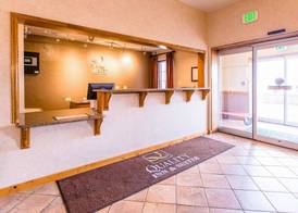 Quality Inn & Suites University 2