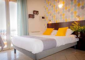 Hotel et Appartements Reine D'Azur 3
