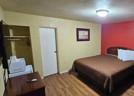 Deluxe inn 5