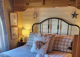 Cosy wood cabin in rural area near national park 2