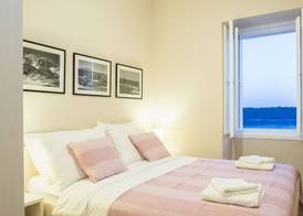 Sea Pearl Apartments by DuHomes 4