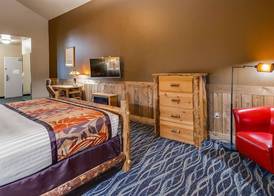 Best Western Plus Battleground Inn & Suites 5