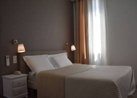Hôtel Henri IV 5