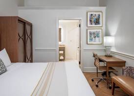Hotel Provincial 5