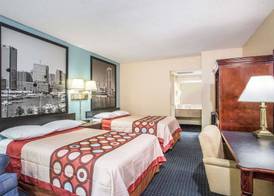 Super 8 by Wyndham Camp Springs/Andrews AFB DC Area 5