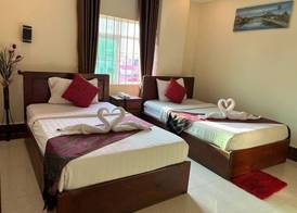 Queenwood Hotel 5