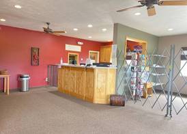 HAWARDEN HARVEST INN 2