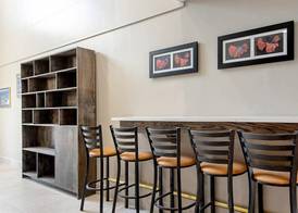 Quality Inn Mishawaka - South Bend 2