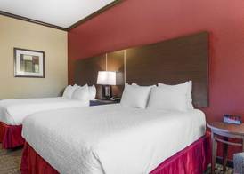 Best Western Plus Classic Inn and Suites 5