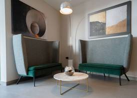 Building Hotel 4