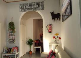 Ella Hostel Boqueria 2