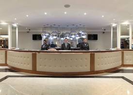 Renaissance London Heathrow Hotel 2