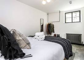 The Brewers Rooms Contemporary Aparthotel 3