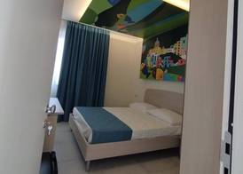 HAPPYROOMS 4