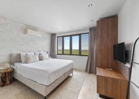 Villas - Blue Bay Golf & Beach Resort 2