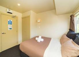 Tahuna Pod Hostel 3