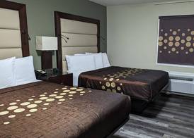 Knights Inn Bracebridge 4