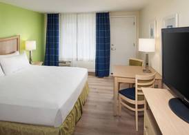 Surfside Hotel and Suites 5