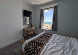 The Carlton Hotel 3