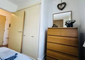 Grand Central Apartments, Centro 5