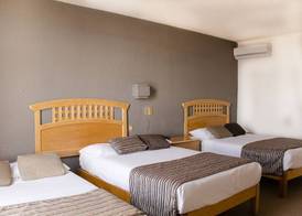 Hotel El Monte 5