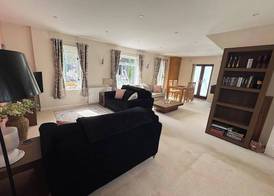 River Tamar Couples Retreat - Dog-Friendly 4