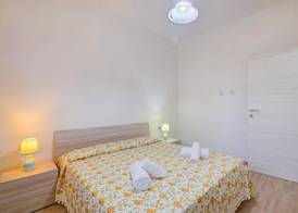 Le Bianche Apt 4 - Terrace near the Sea 5