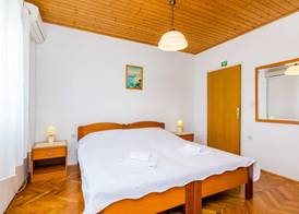 Apartments Mali Paradiso 4