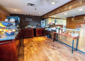 Fireside Inn & Suites Waterville 4