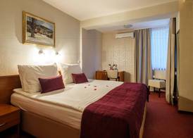 Hotel Villa Harmony - Panoramic View & Free Parking 3