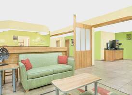 Microtel Inn & Suites by Wyndham Tuscumbia/Muscle Shoals 2