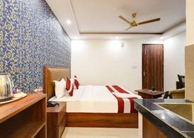 Hotel The Venice- Near Indraprastha Apollo Hospital 5