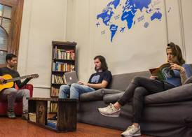 Play Hostel Arcos 5