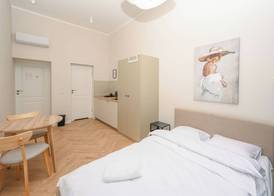 RentPlanet - Studio plac Matejki 3