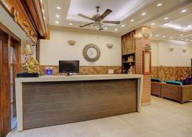 Staybook Atlanta New Delhi Train Station 4