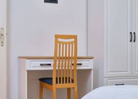 Bacci Central 2-Bedroom Apartment by Litto 3